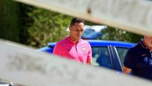 Adriano will not be able to play against the Ajax by injury