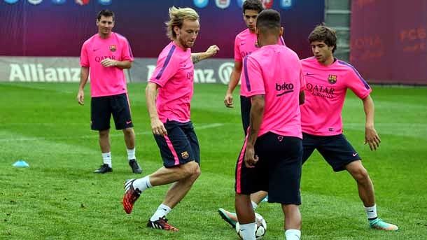 Neymar Trains to the margin and Jordi Masip receives the high medical
