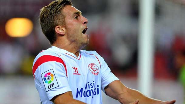 Deulofeu Wrapped it in Twitter celebrating the goals of the Seville