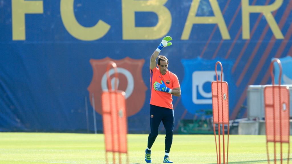 The fans of the FC Barcelona defends the sale of Bravo