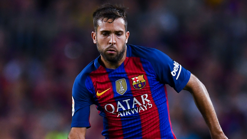 INJURY: Jordi Alba had to leave the field after resentirse