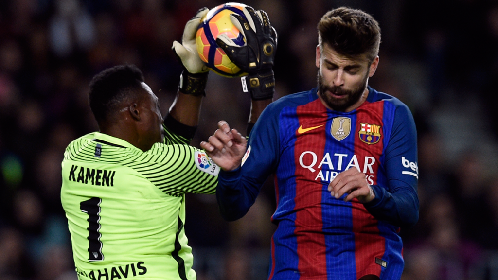 What said Kameni to Hammered when the Barça protested