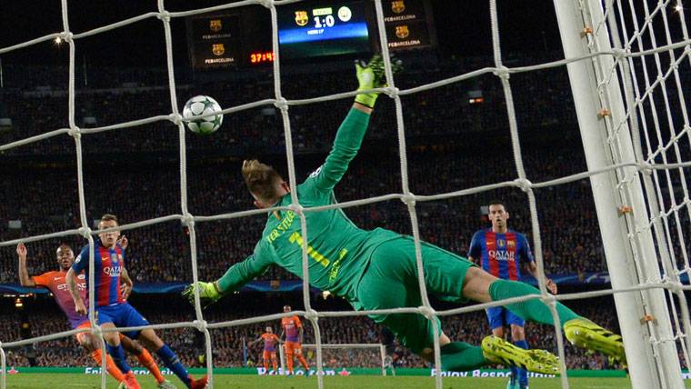 Bravo is by in front of Ter Stegen in the ranking of goalkeepers