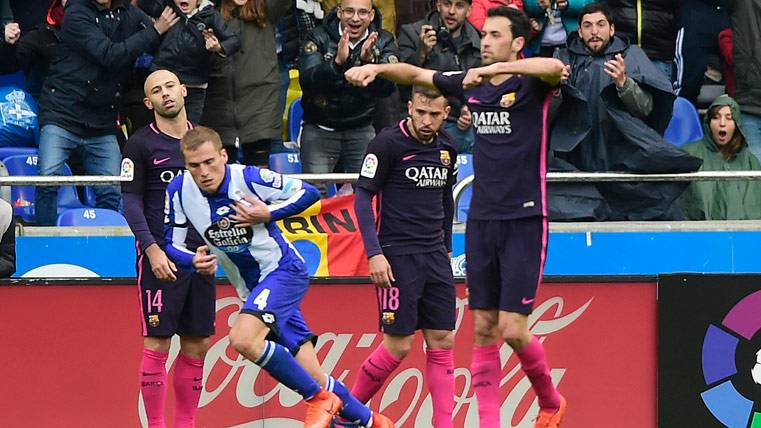 The Barça protested a possible fault in the second goal of the Dépor