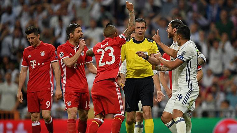 I hammered and Bravo load in Twitter against the referee of the Madrid