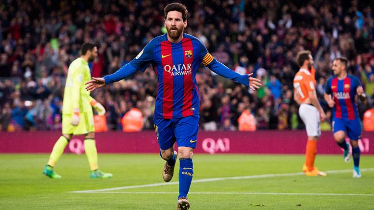 The beautiful vaselina of Messi to give back him the affection to the fans