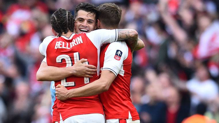 The two reasons that approach to Bellerín to the FC Barcelona