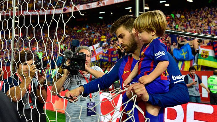 Why it did not go back Gerard Hammered to Barcelona from Madrid?