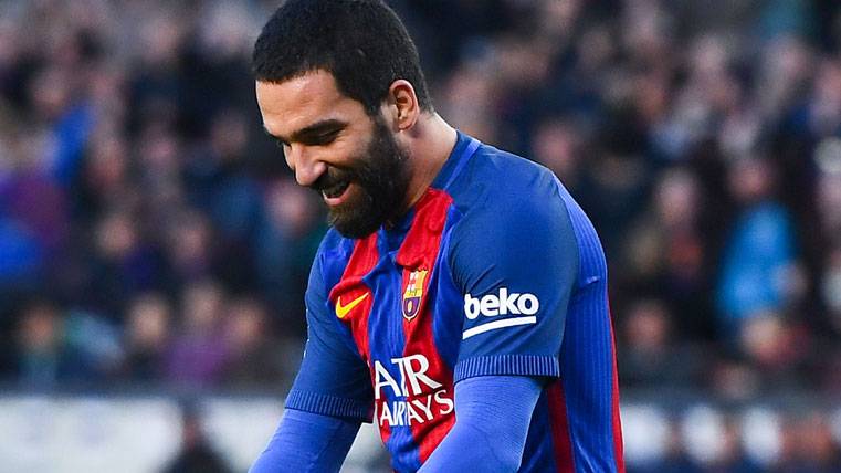 Before going in, leave to go out: the Barça needs already the money