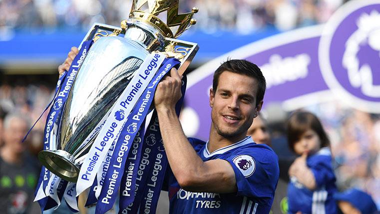 The Barça would have contacted with Azpilicueta in case it fails Bellerín