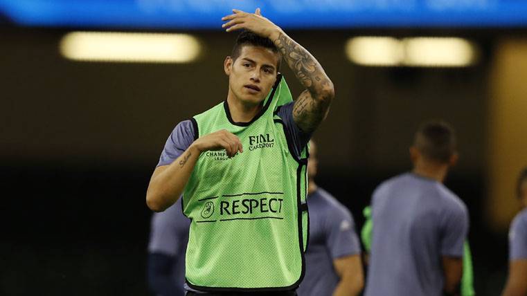 Unexpected beau to take out to James of the Real Madrid