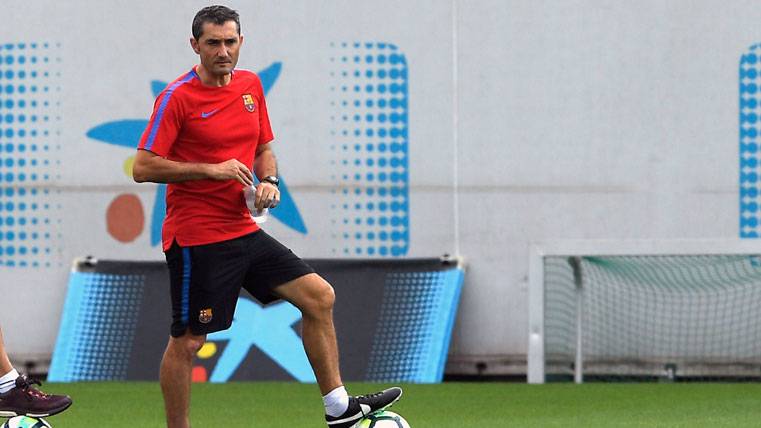 The defence of the FC Barcelona already answers to Ernesto Valverde