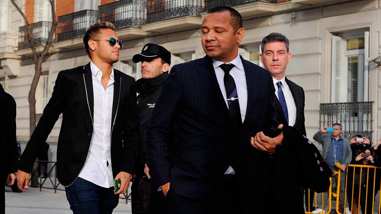 The enigmatic message of Neymar in social networks