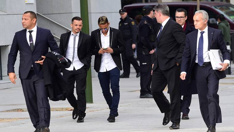 Decisive hours for the possible signing of Neymar by the PSG