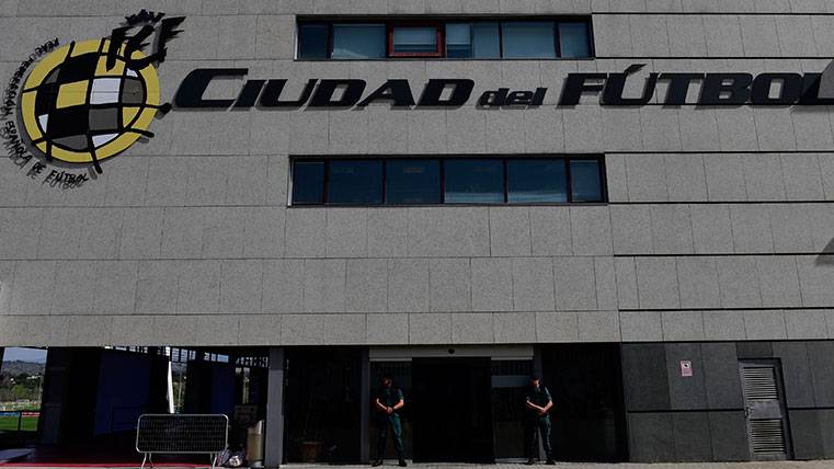 ALARM: it postpones  the Assembly of the RFEF, there is not calendar!