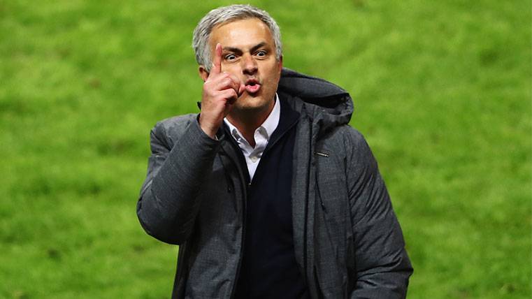 Mourinho goes back to do estragos with only a call