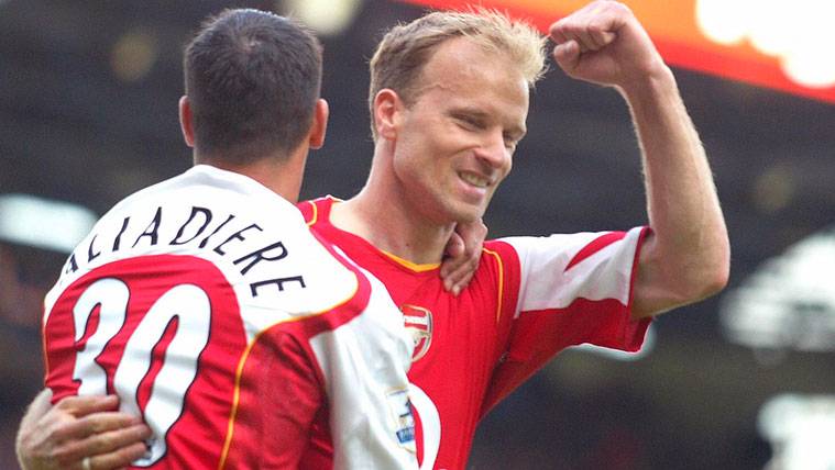 Bergkamp Confesses that Cruyff wanted to him fichar for the Barça