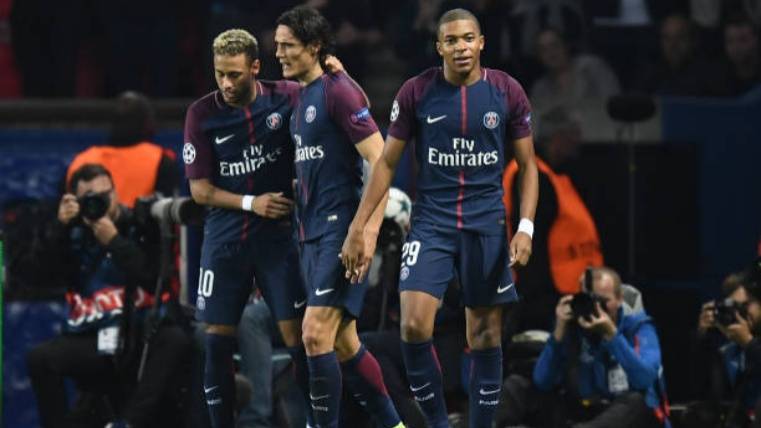 Neymar Leads an exhibition of the PSG in front of the Bayern