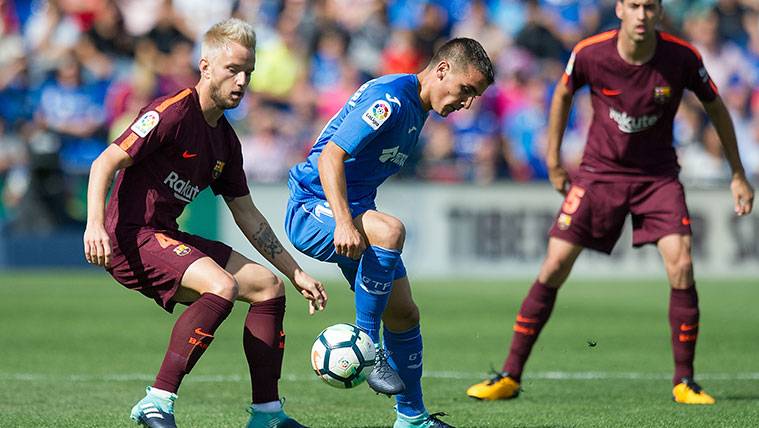 And the substitute of Busquets in the Barça is… Ivan Rakitic