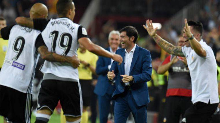 Valencia crushes to the Seville and is candidate to LaLiga 2017-18