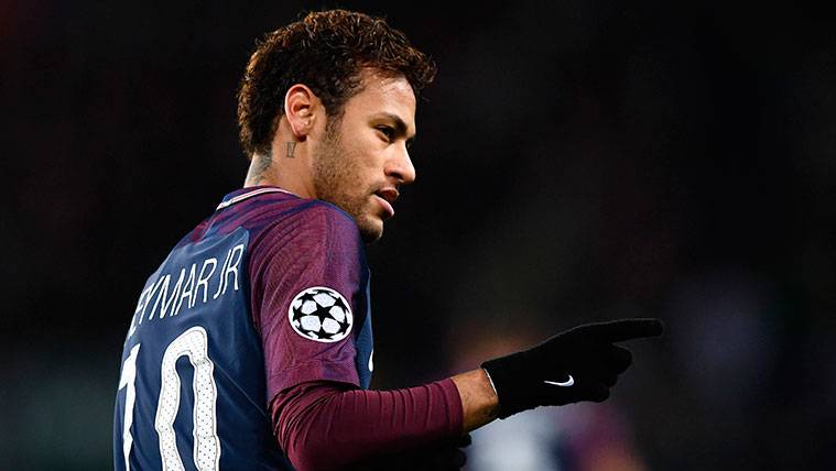 The calentón of Neymar after being asked after the Real Madrid