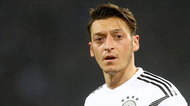 Doubts in the signing of Özil in case it is a new ‘case Burn’