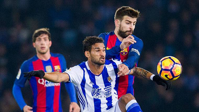 Willian José advanced to the Real Sociedad with a head butt