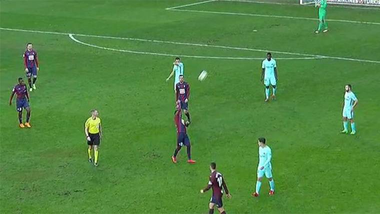 Controversy in the Eibar-Barça by the expulsion of Orellana