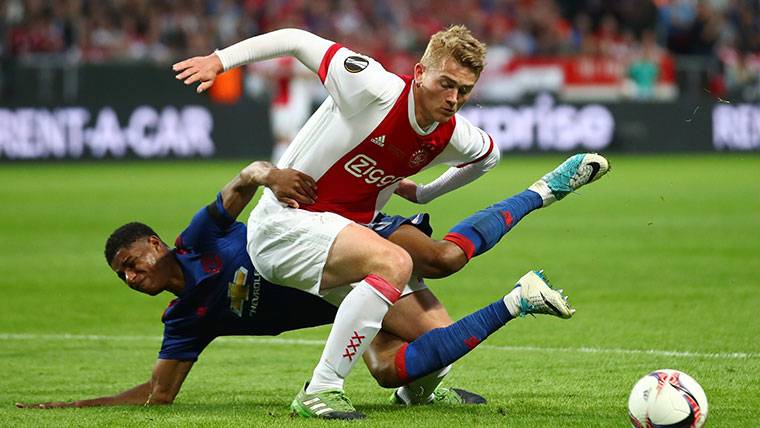 The option Matthijs of Ligt wins whole in the FC Barcelona