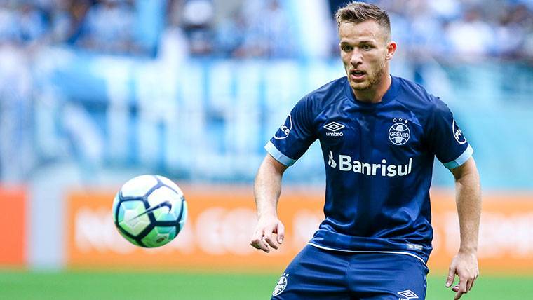 BOMB: The Barça would renounce to the signing of Arthur Melo!
