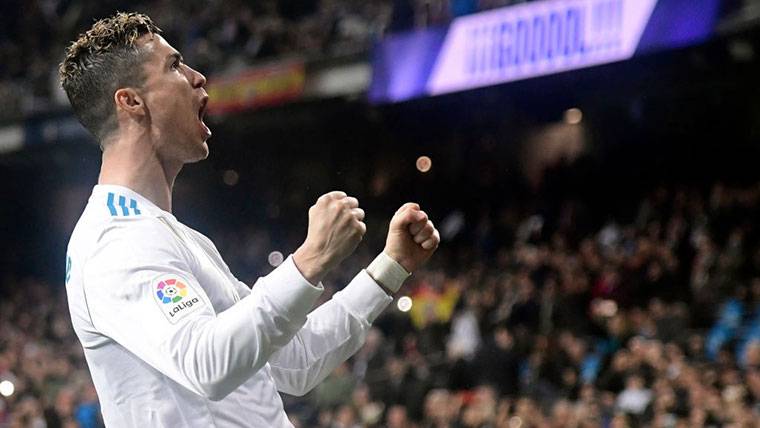 CONTROVERSY: The Real Madrid, to semifinals thanks to a penalti very doubtful!