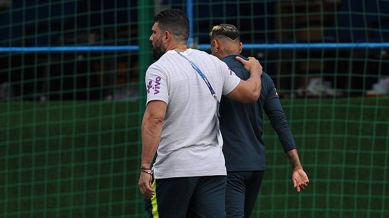 Neymar Withdraws  of the train and Brazil throws the fault to Switzerland