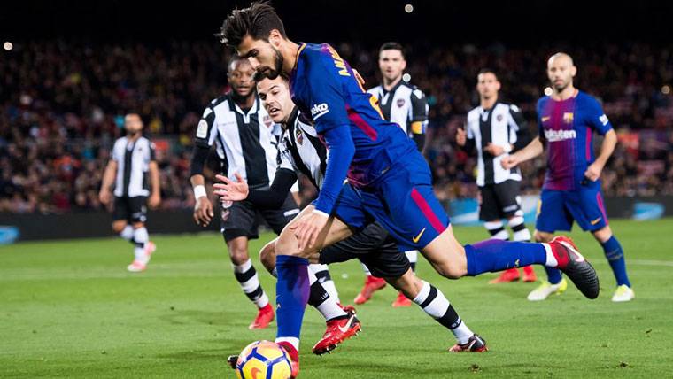The situation of André Gomes in the Barça brushes the esperpento