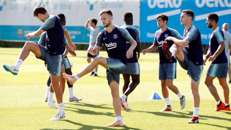 The changing room of the Barça, hurt but trusted go out forward