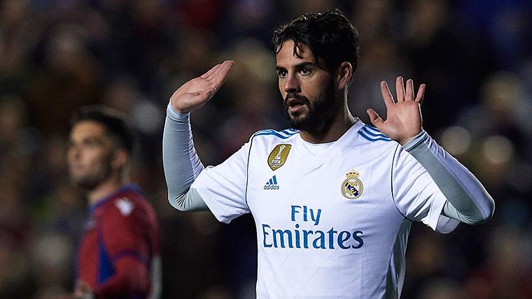 The Real Madrid has an important problem with the situation of Isco