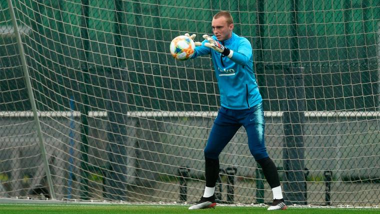 The president of the Benfica will travel to Barcelona to close the signing of Cillessen