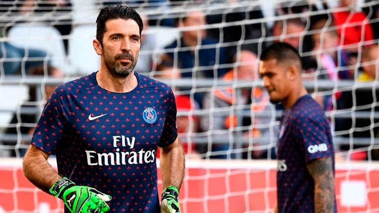 In Italy ensure that Buffon could be the substitute of Cillessen, but the Barça denies it