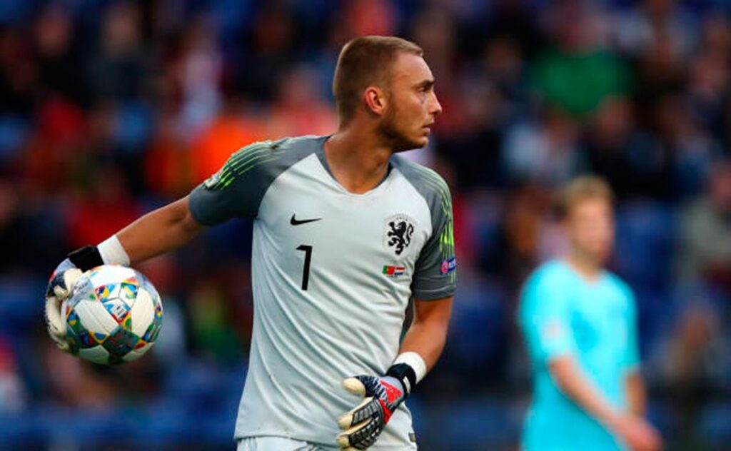 Cillessen: “I don’t miss anything about Barcelona”