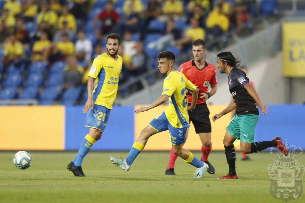 OFFICIAL: Barça closes the signing of Pedri, the jewel of Las Palmas
