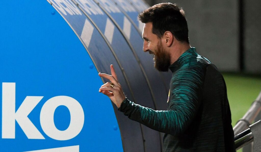 Emissaries of ‘France Football’, in Barcelona to interview Messi?