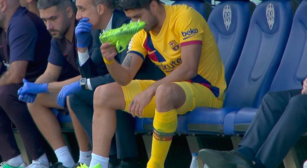 ALARM: Luis Suárez was injured in the first half of the Levante-Barça