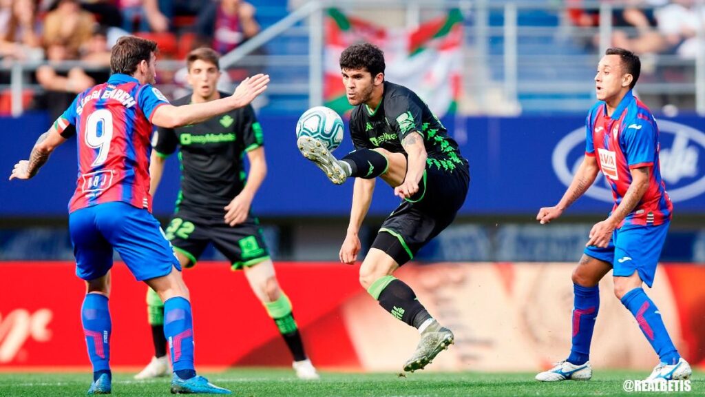 Betis and Barça will talk again about the future of Carles Aleñá