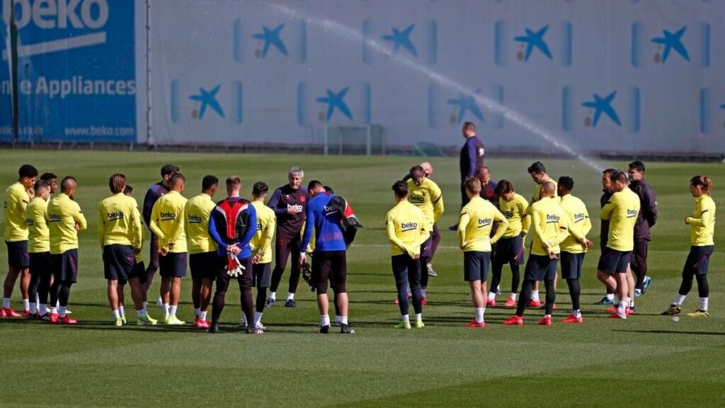 The cons and the pro to play the Barça-Napoli behind closed doors