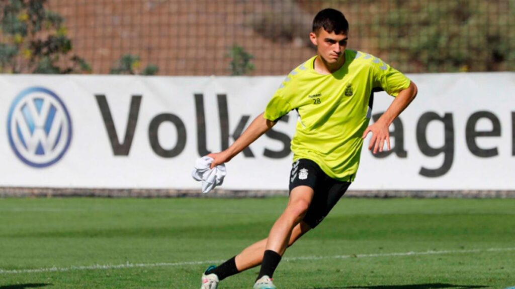 They assure that Ajax wants to take Pedri on loan