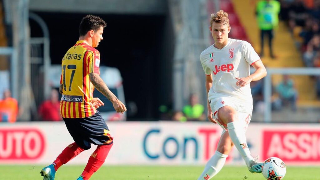 Manchester United could push for two targets of Barça