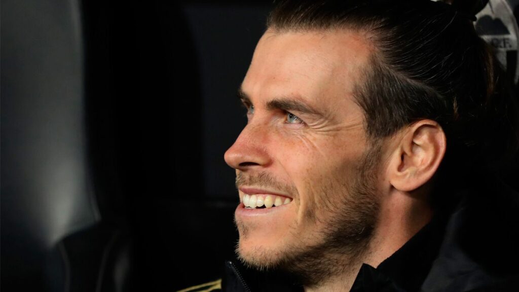 Bale laughs at Real Madrid again with a ‘wink’ to golf