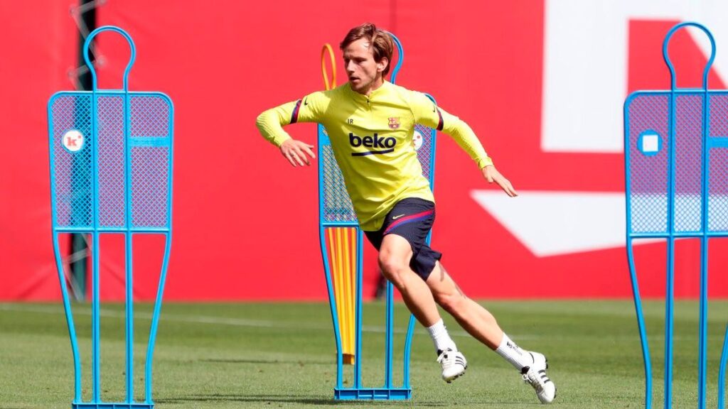 They assure that Rakitic would see favorably go to PSG