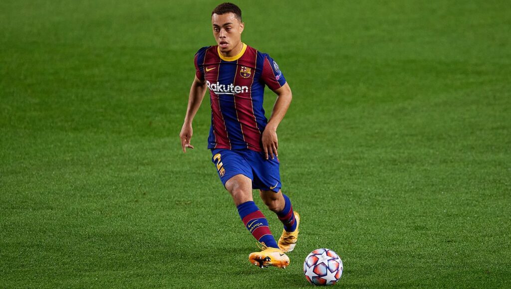 Sergiño Dest tells the reason why he did not let the Barça train pass