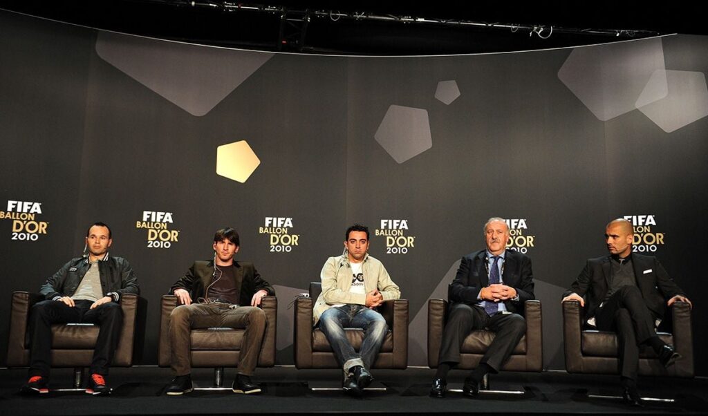 Del Bosque has it clear: “Between Maradona and Messi, I remain with Leo”