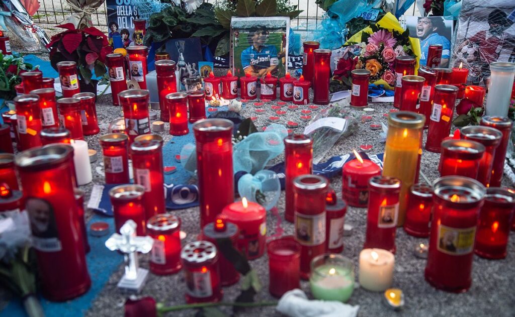 The viral photograph of Maradona’s corpse that has lit Argentina